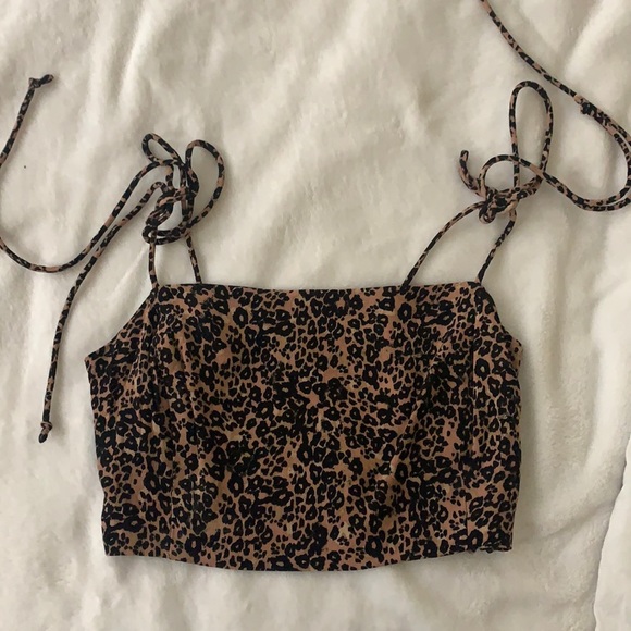 Aritzia Cheetah Crop Blouse - Picture 1 of 2